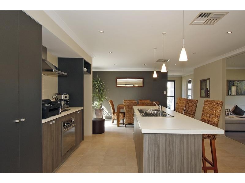 5 Landbeach Boulevard, Butler WA 6036