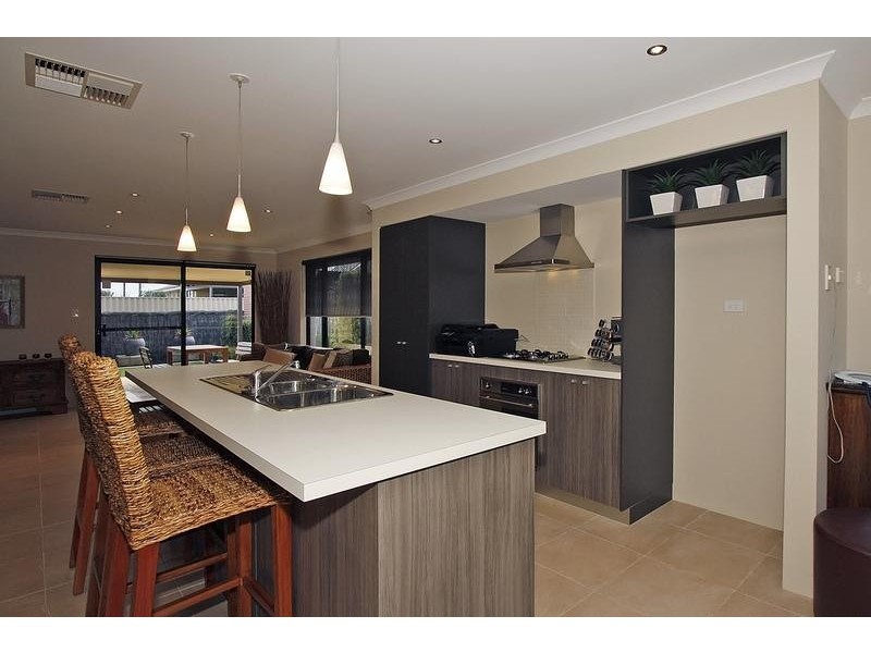 5 Landbeach Boulevard, Butler WA 6036