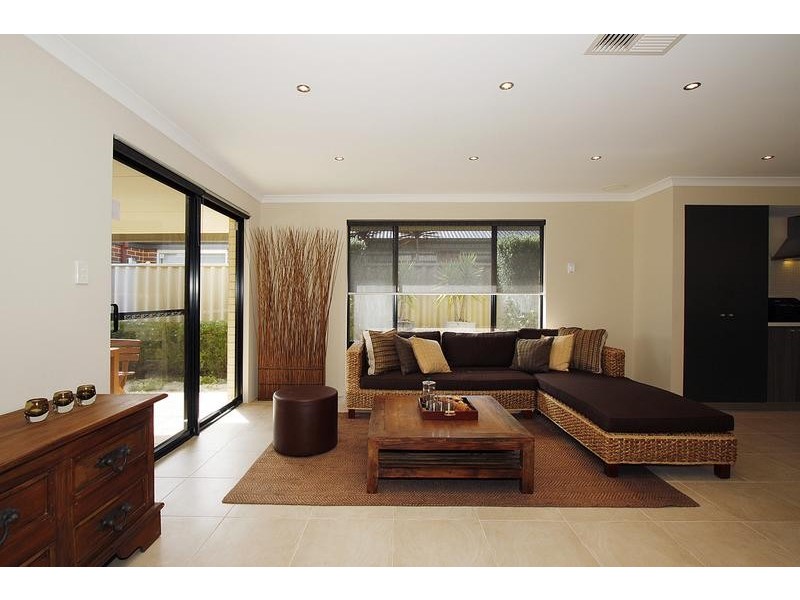 5 Landbeach Boulevard, Butler WA 6036