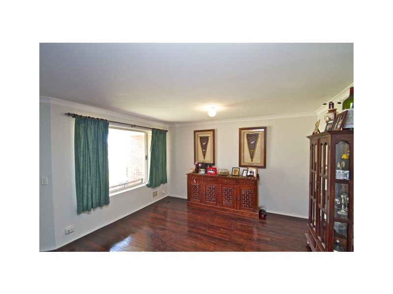 1 Ollera Meander, Carramar WA 6031