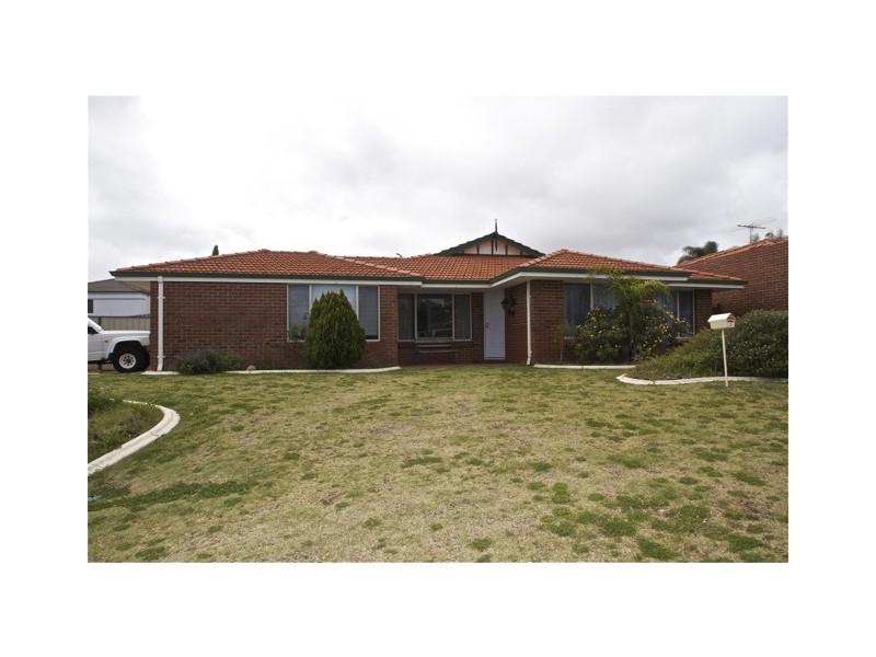 1 Ollera Meander, Carramar WA 6031