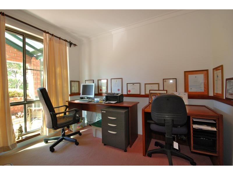 50 Lymburner drive, Hillarys WA 6025