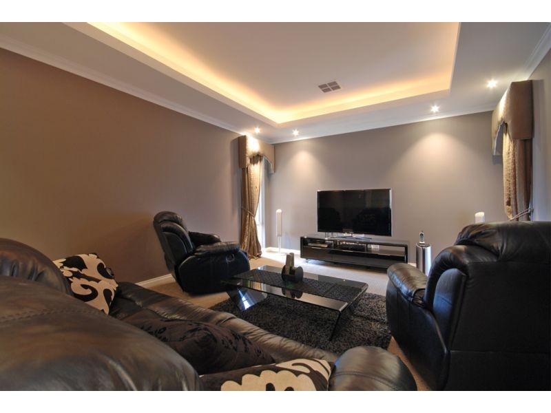 12 Halyard Road, Jindalee WA 6036