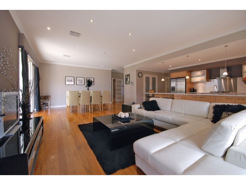 12 Halyard Road, Jindalee WA 6036