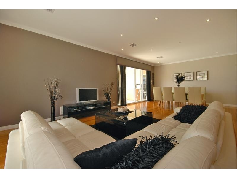 12 Halyard Road, Jindalee WA 6036