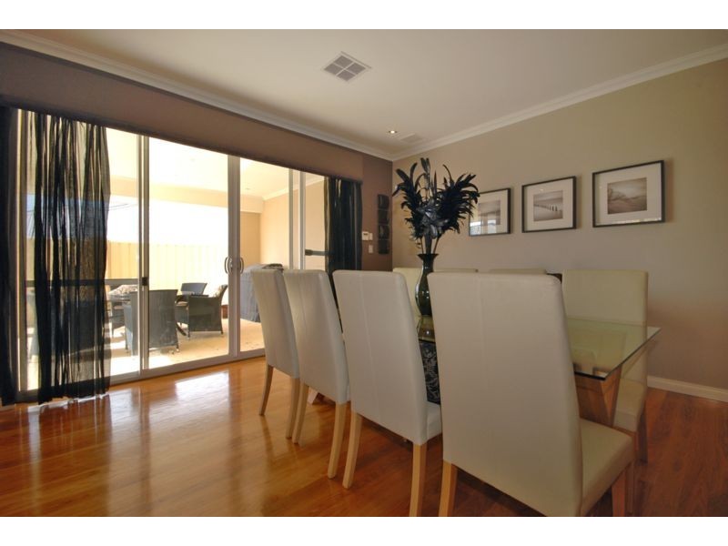 12 Halyard Road, Jindalee WA 6036