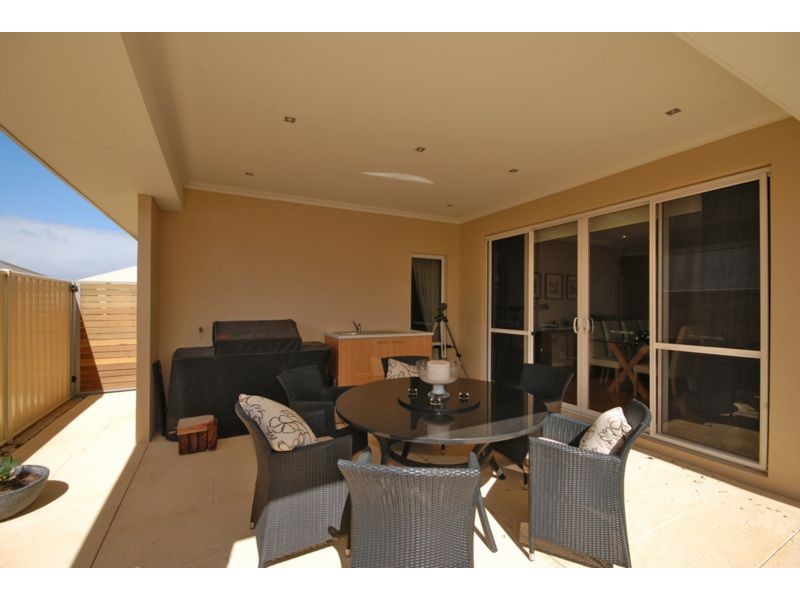 12 Halyard Road, Jindalee WA 6036