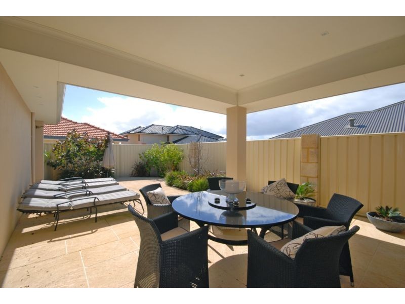 12 Halyard Road, Jindalee WA 6036