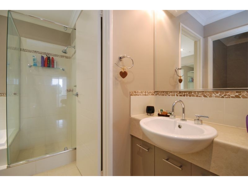 12 Halyard Road, Jindalee WA 6036