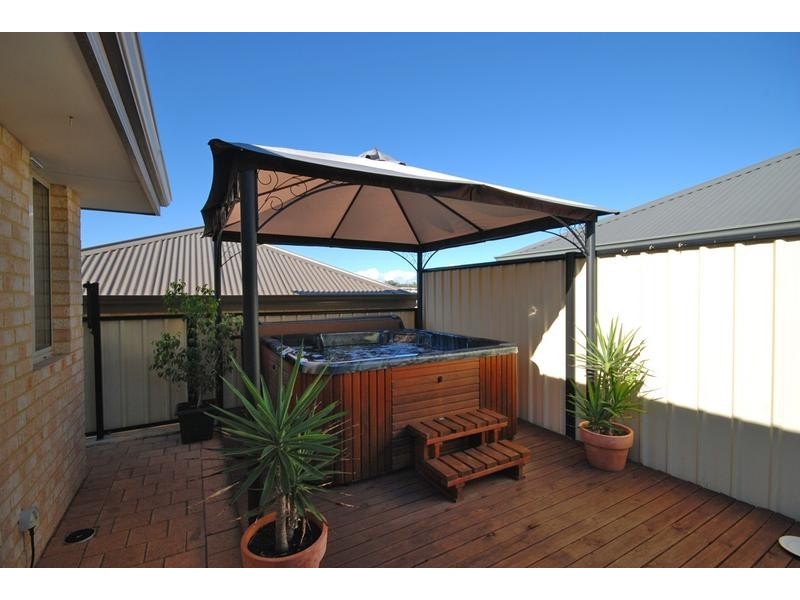 155 Ocean Keys Blvde, Clarkson WA 6030
