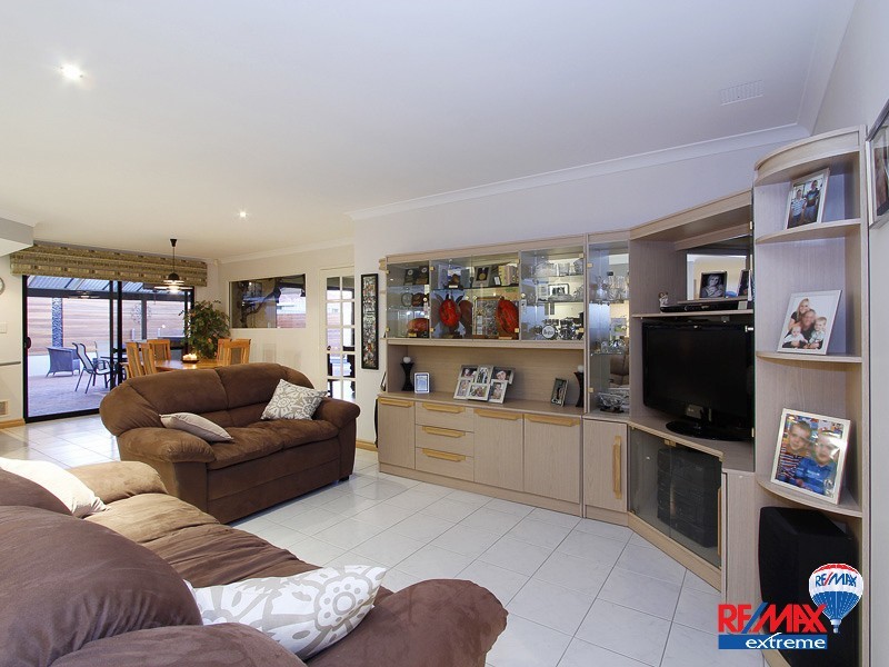 68 Dartmouth Circle, Quinns Rocks WA 6030