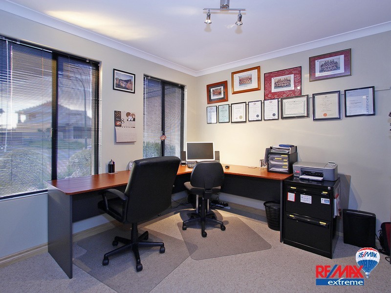 68 Dartmouth Circle, Quinns Rocks WA 6030