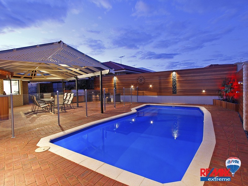 68 Dartmouth Circle, Quinns Rocks WA 6030