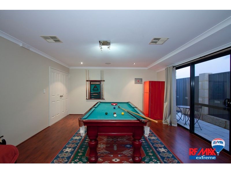 17 Seabird Bend, Jindalee WA 6036