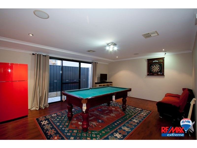 17 Seabird Bend, Jindalee WA 6036