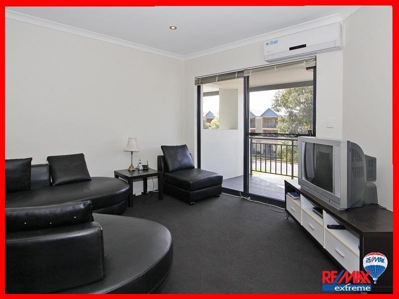13/22 Grand Boulevard, Joondalup WA 6027