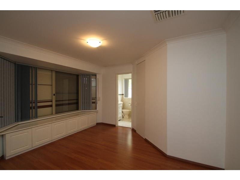 1 Fontana Cove, Joondalup WA 6027