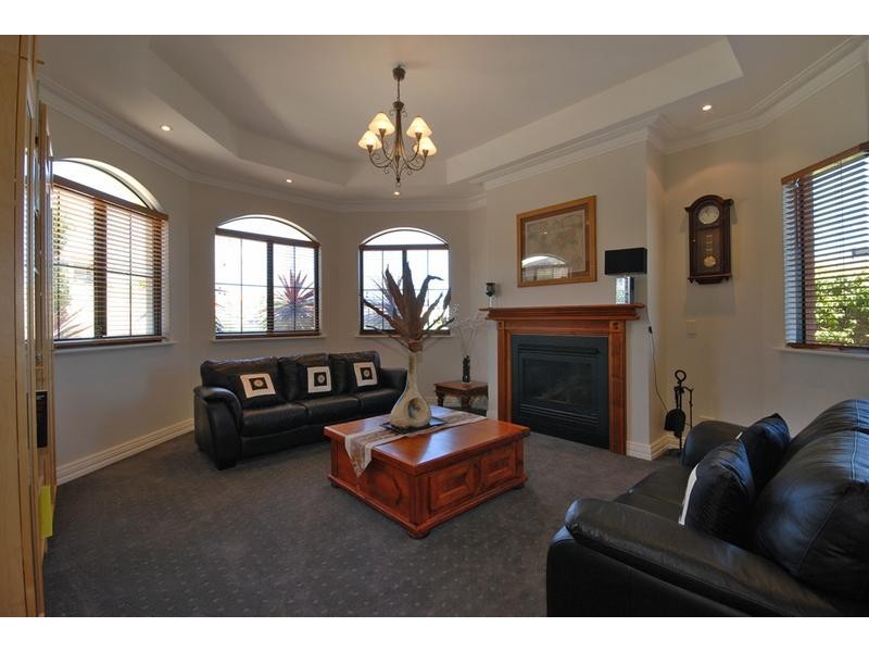3 Kage Entrance, Mindarie WA 6030