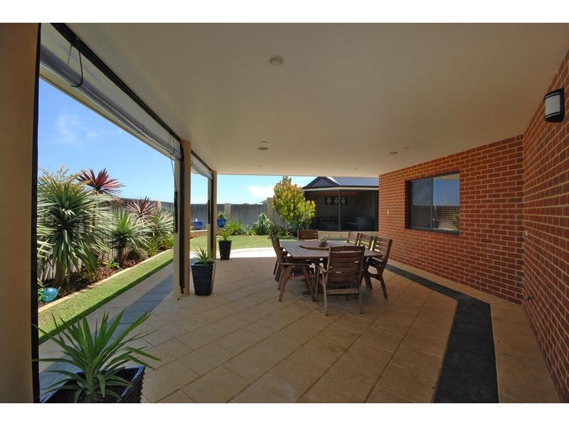 3 Kage Entrance, Mindarie WA 6030