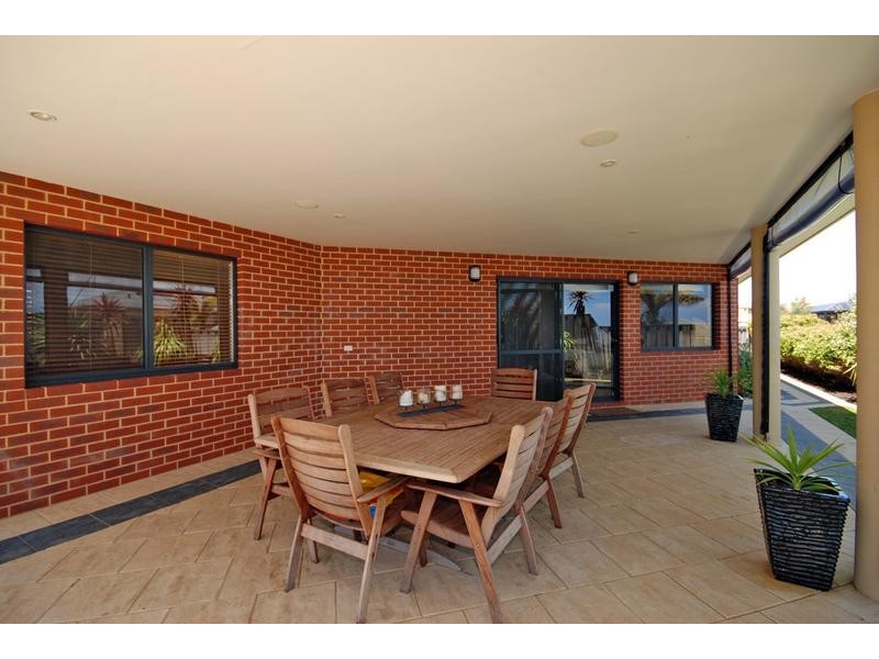 3 Kage Entrance, Mindarie WA 6030