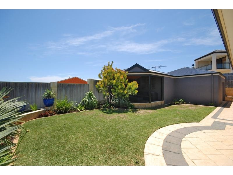 3 Kage Entrance, Mindarie WA 6030
