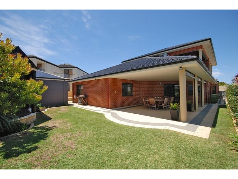 3 Kage Entrance, Mindarie WA 6030