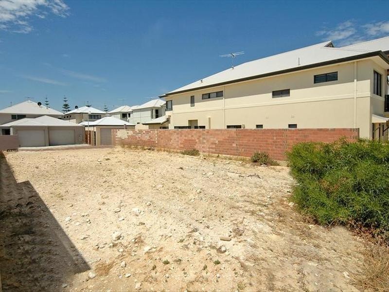 15 Glensanda Way, Mindarie WA 6030
