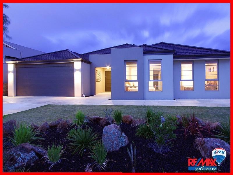 43 La Bianca Vista, Carramar WA 6031
