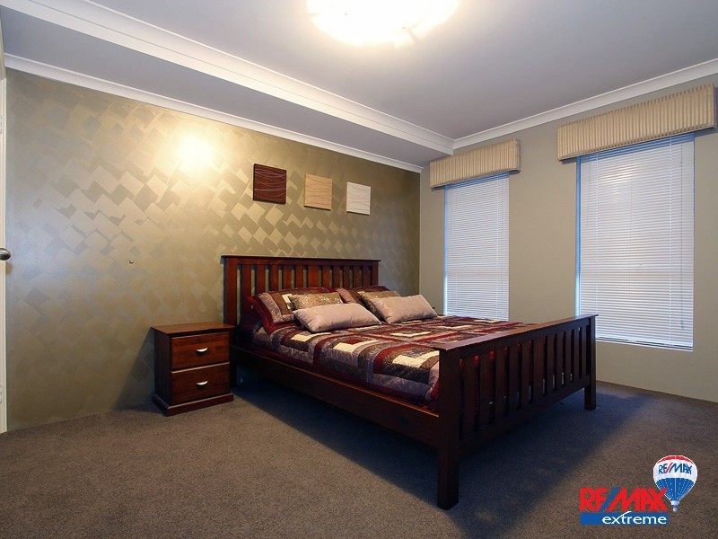 43 La Bianca Vista, Carramar WA 6031