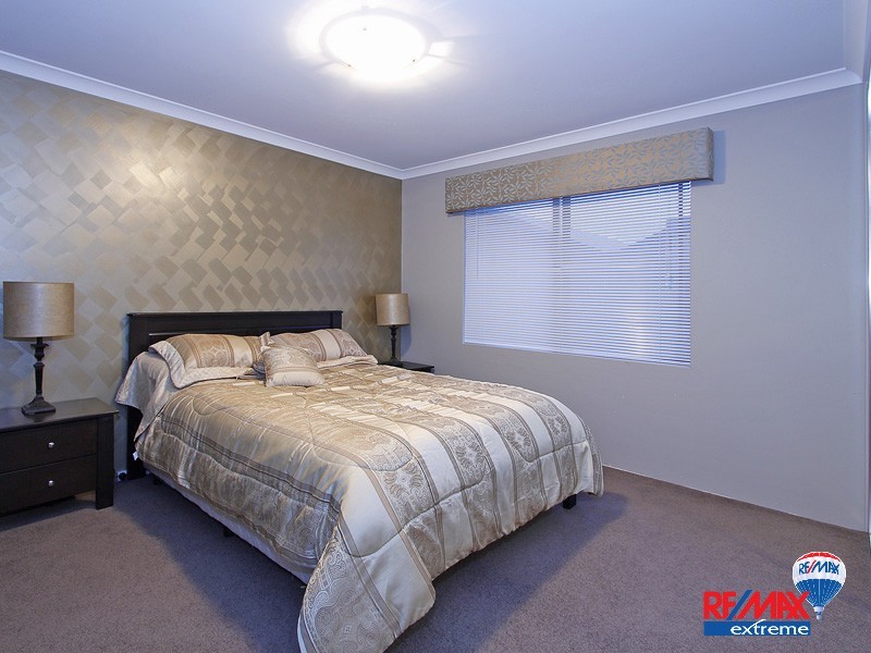 43 La Bianca Vista, Carramar WA 6031