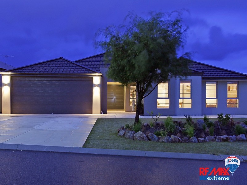 43 La Bianca Vista, Carramar WA 6031