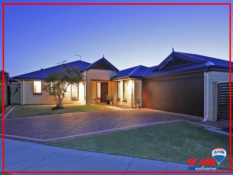 18 Crown Point Crescent, Butler WA 6036