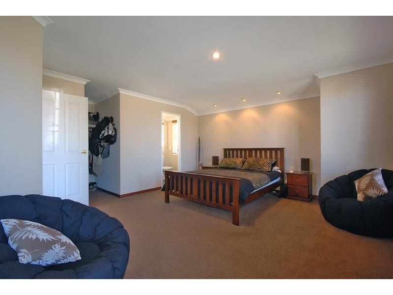70 Cristobal Crescent, Mindarie WA 6030
