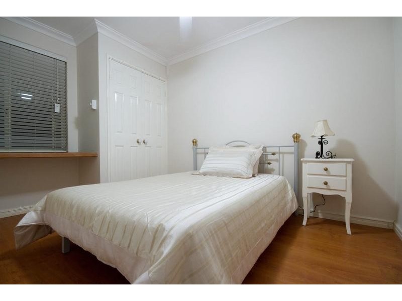 4 Redfern Close, Hillarys WA 6025