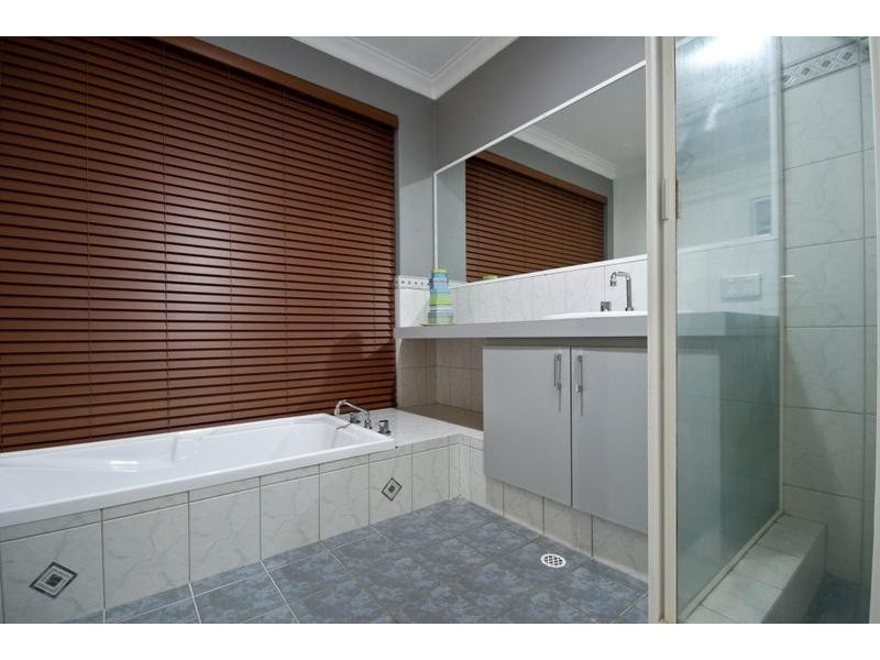 4 Redfern Close, Hillarys WA 6025