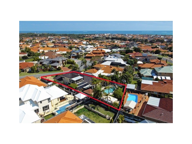 4 Redfern Close, Hillarys WA 6025