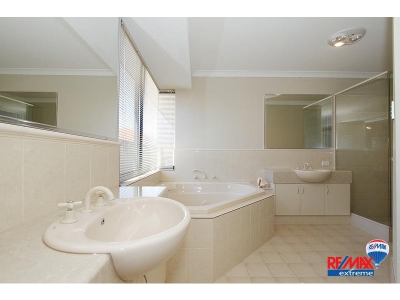 8 Banbury Way, Butler WA 6036