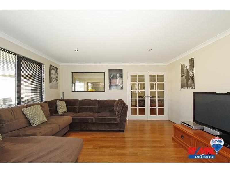 8 Banbury Way, Butler WA 6036