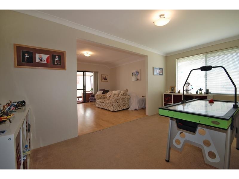 9 Admiralty Road, Jindalee WA 6036