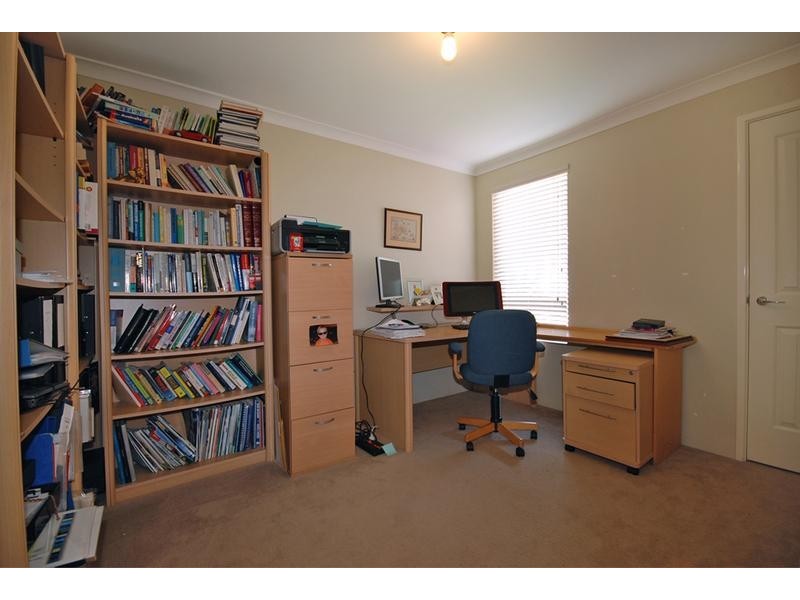 9 Admiralty Road, Jindalee WA 6036