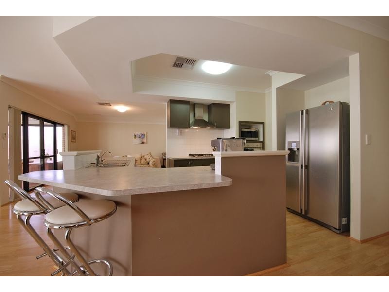 9 Admiralty Road, Jindalee WA 6036