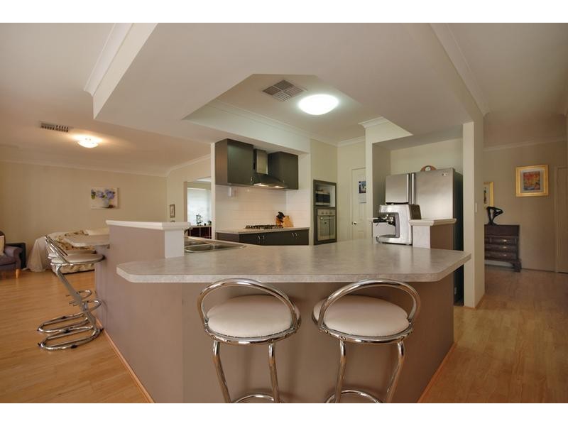 9 Admiralty Road, Jindalee WA 6036