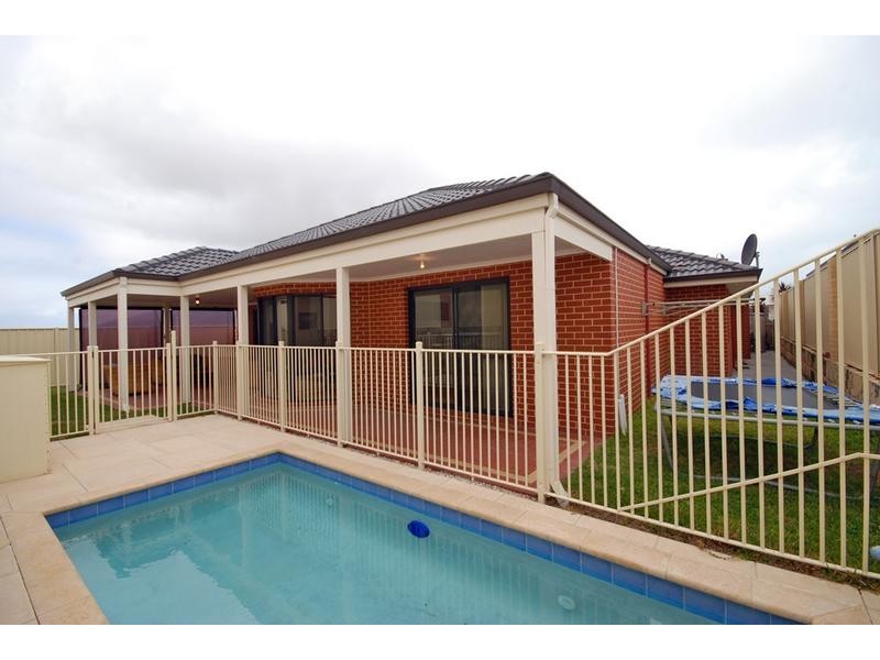 9 Admiralty Road, Jindalee WA 6036