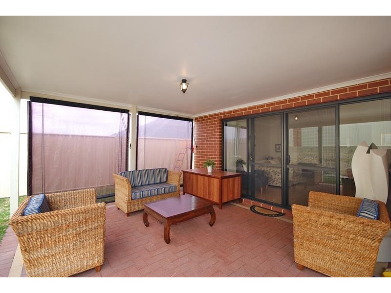 9 Admiralty Road, Jindalee WA 6036