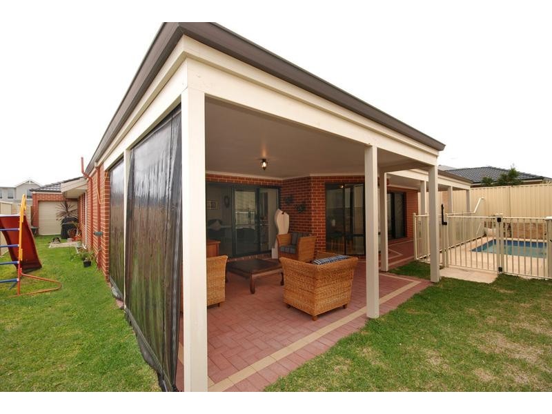 9 Admiralty Road, Jindalee WA 6036