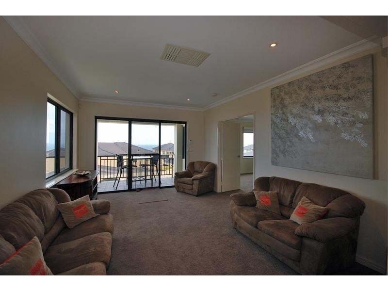 1 Birkenhead Ridge, Mindarie WA 6030