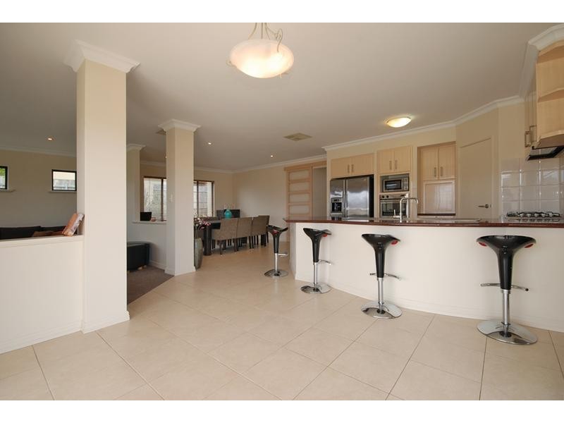 1 Birkenhead Ridge, Mindarie WA 6030