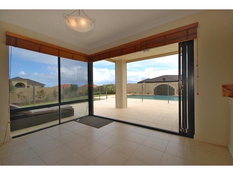 1 Birkenhead Ridge, Mindarie WA 6030