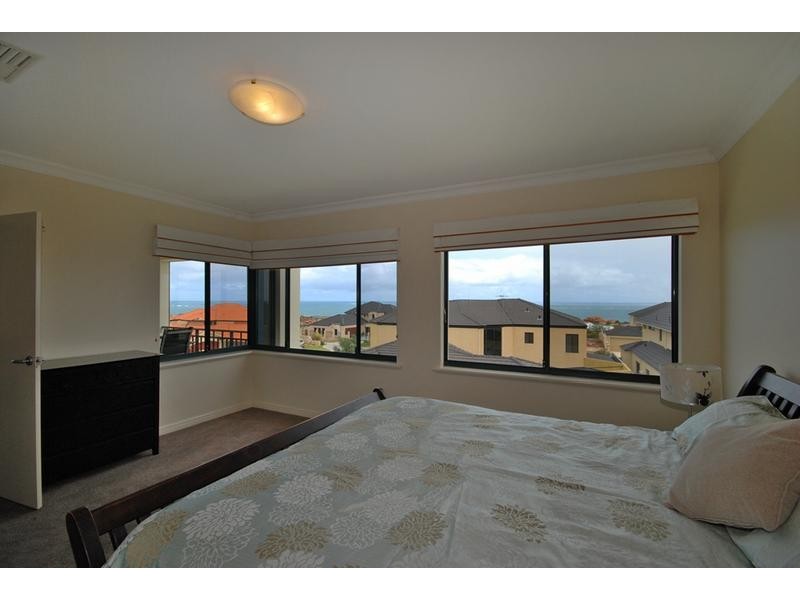 1 Birkenhead Ridge, Mindarie WA 6030