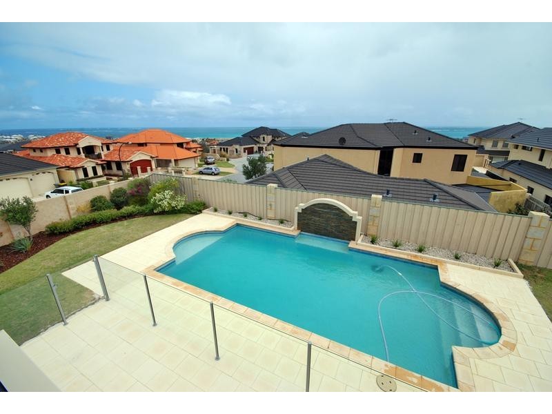 1 Birkenhead Ridge, Mindarie WA 6030